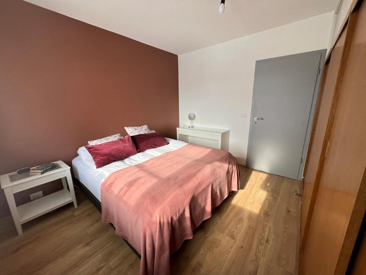 Jm Homestay - A Cozy Two Bedroom Apartment Ρέυκιαβικ Εξωτερικό φωτογραφία